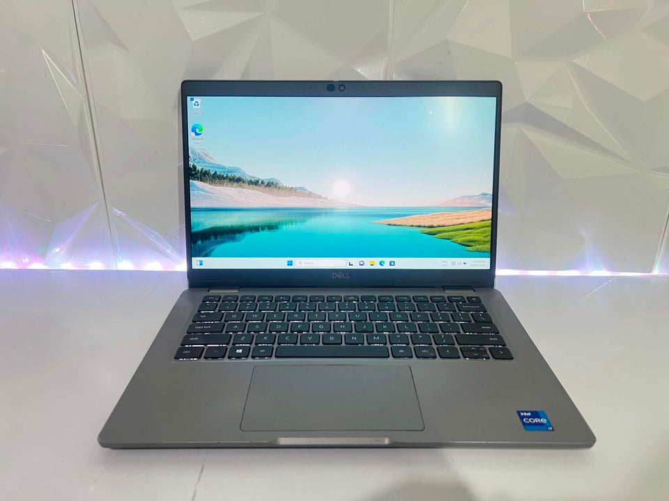 Dell Latitude 5320 Laptop - i7-1185G7 - 32GB RAM - 512GB SSD - FHD Touch Screen