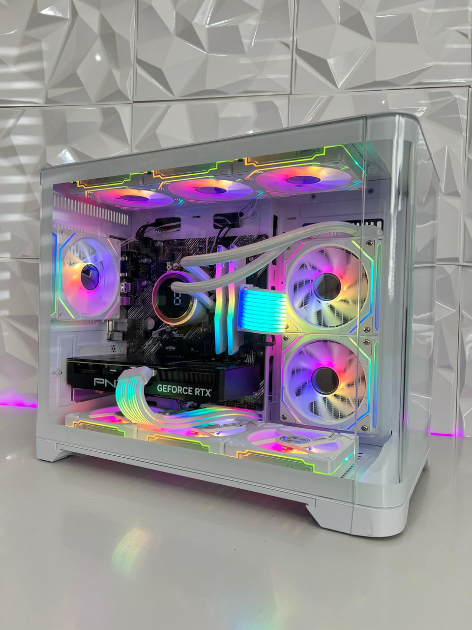 HYPE SNOW II GAMING PC - RTX 4070 Super/4080 Super/4090