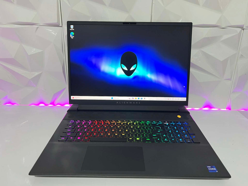🔥WEEKEND SALE🔥Alienware M18 R2 - i9-14900HX - RTX 4080 - 64GB RAM - 3TB Gen4 SSD