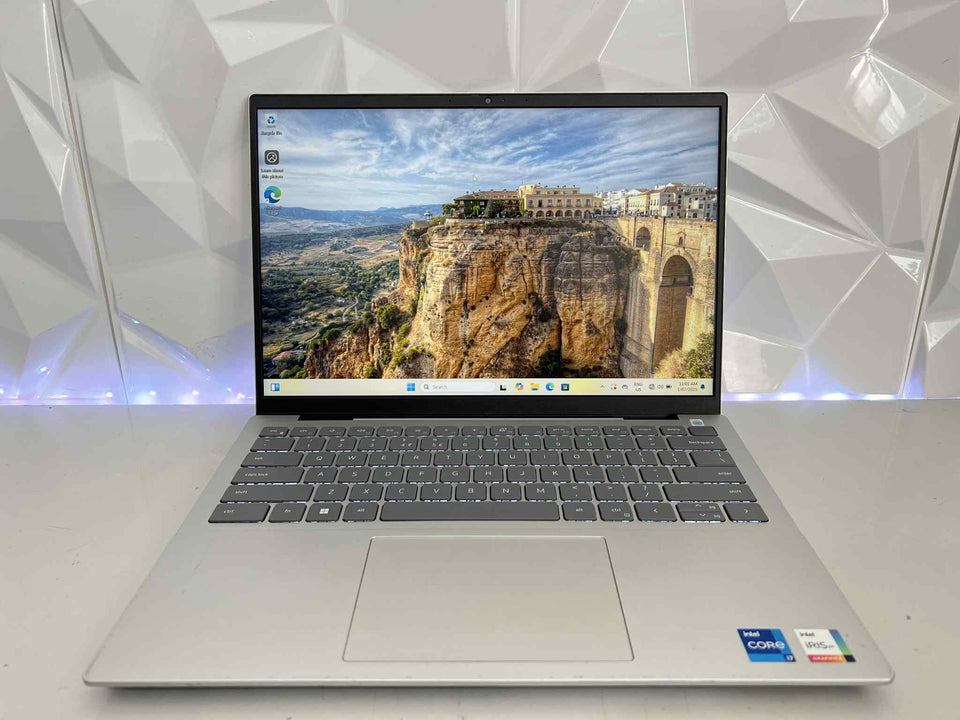 (FREE SHIP) Dell Inspiron 14 Plus Laptop - i7-1360P - 16GB DDR5 - 1TB SSD -  99% Battery
