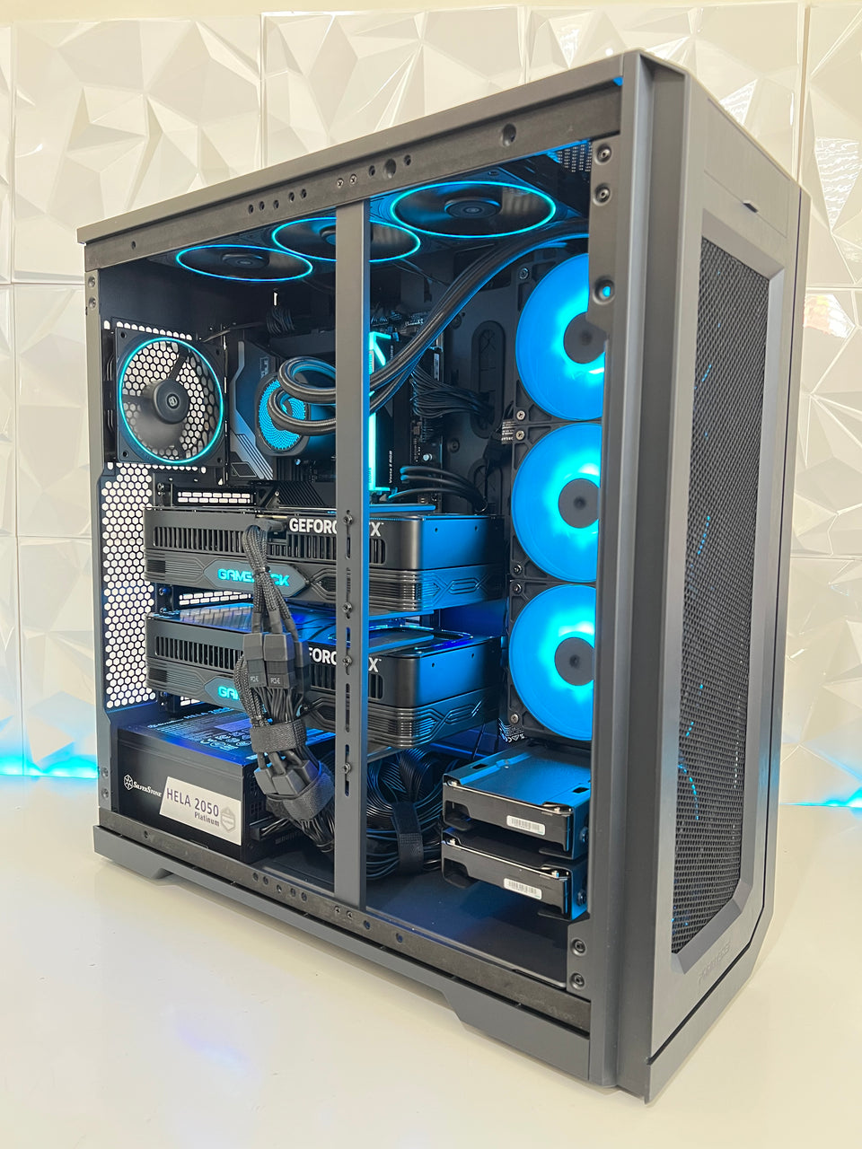 Phanteks Deep-Learning AI PC - R9-9900X3D - Dual RTX 5090s - 128GB RAM - 2TB SSD