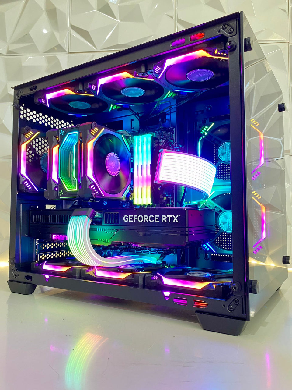 (MAY MADN3SS) ULTRA PC - Intel Ultra 7 265KF  - RTX 4080 16GB - 32GB DDR5 - 1TB SSD