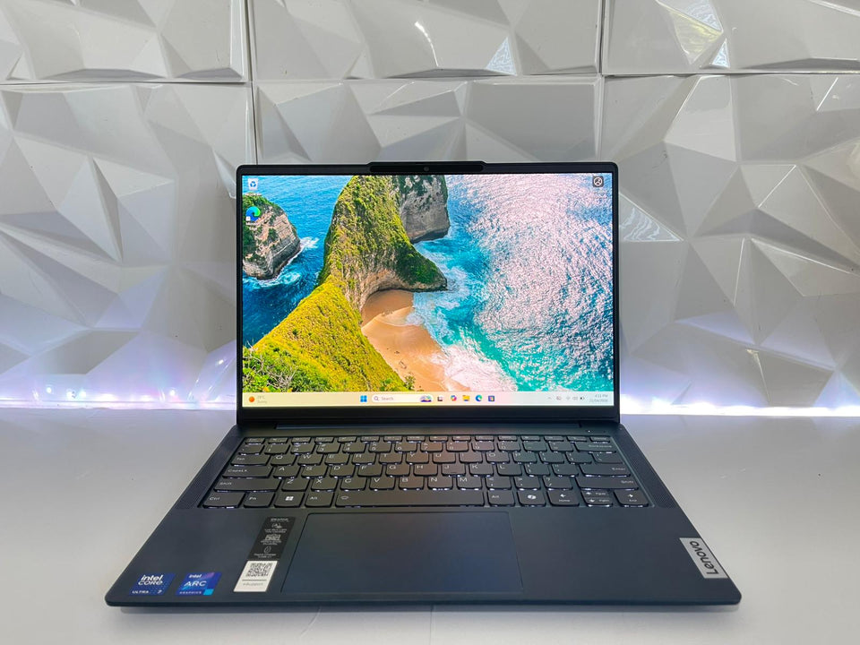 Lenovo Ideapad Slim 5 - Ultra 7 155H - 32GB RAM - 1TB SSD - OLED - 1Y WTY