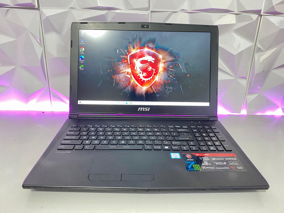 MSI Gaming Laptop - i7-7700HQ - 32GB RAM - 256GB SSD/1TB - GTX 1050 4GB