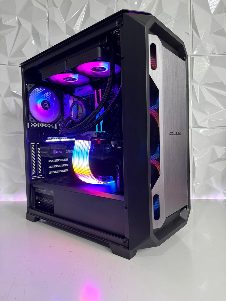 COURGAR AI PC - R7-7800X3D - RTX 3090 24GB - 64GB DDR5 - 1TB SSD + 4TB HDD
