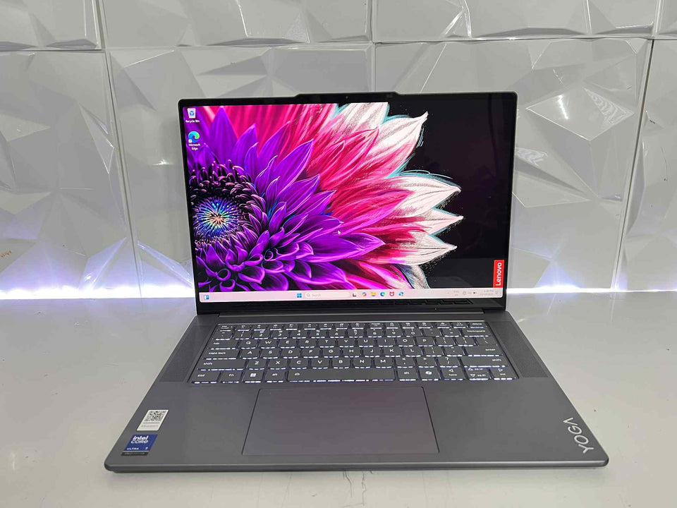 Lenovo Yoga 7i 15'' Aura Edition - Ultra 7 258V - 32GB RAM - 1TB SSD - 2.8K 120Hz - 1Y WTY