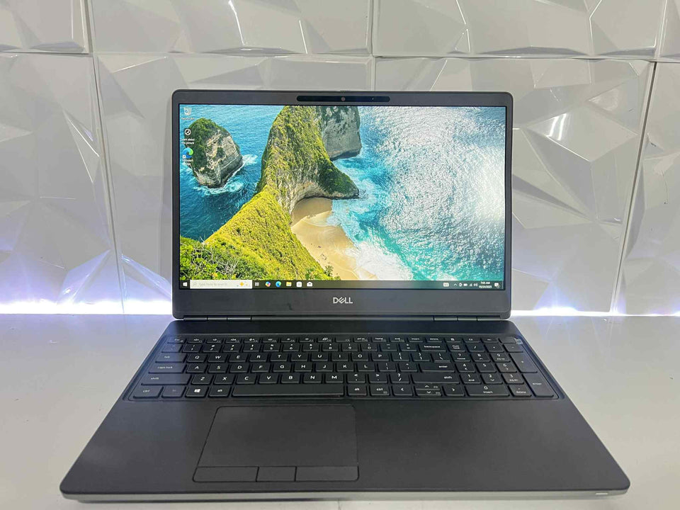 Dell Precision 7560 Laptop - Xeon W-11955M - 64GB RAM - RTX A3000 - 1TB SSD - FHD IPS