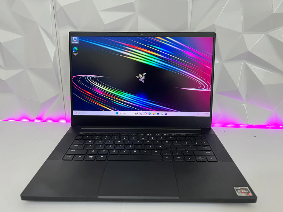 Razer Blade 14 Laptop - Ryzen 9-5900X - RTX 3070 - 16GB RAM - 512GB SSD - 2K 165Hz