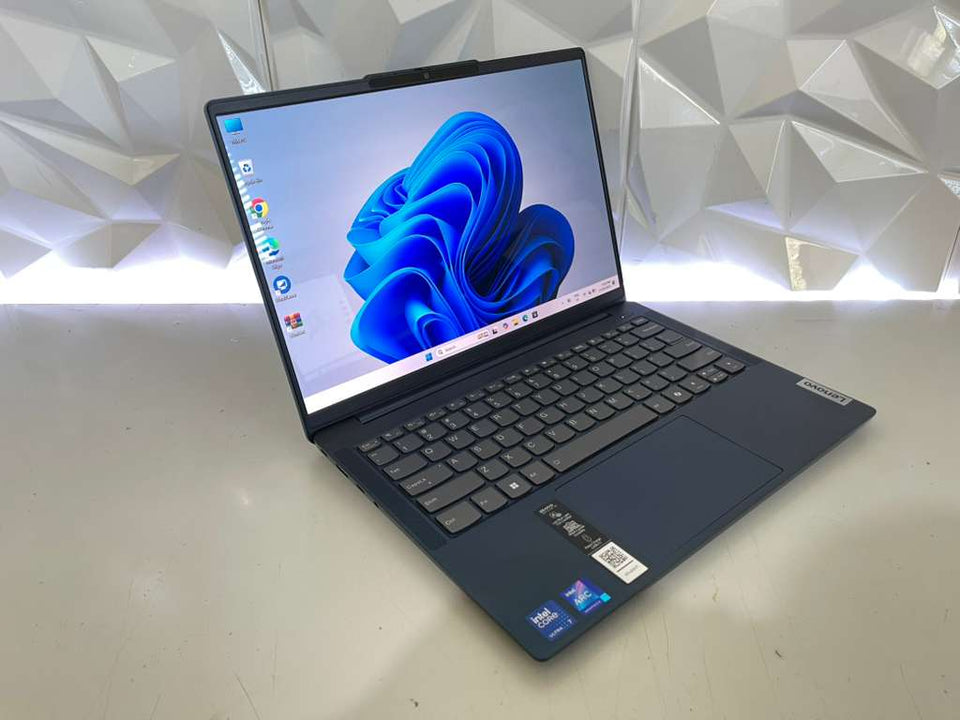 Lenovo Yoga Slim 5 Laptop - Ultra 7 155H - 32GB LDDR5X - 1TB SSD - 100% Battery