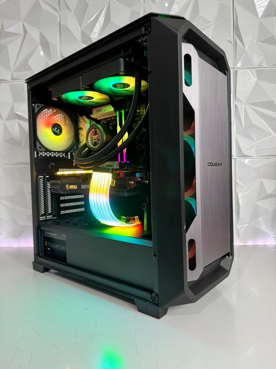 COURGAR AI PC - R7-7800X3D - RTX 3090 24GB - 64GB DDR5 - 1TB SSD + 4TB HDD