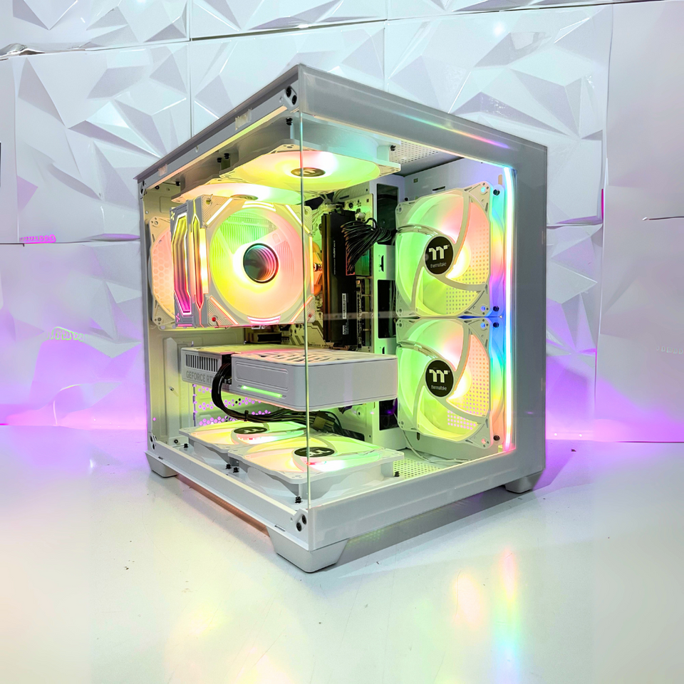 💥PROMOTION💥TOPAZ SNOW II PC - RTX 5060 White - RYZEN 7-5700X - 32GB - 1TB SSD