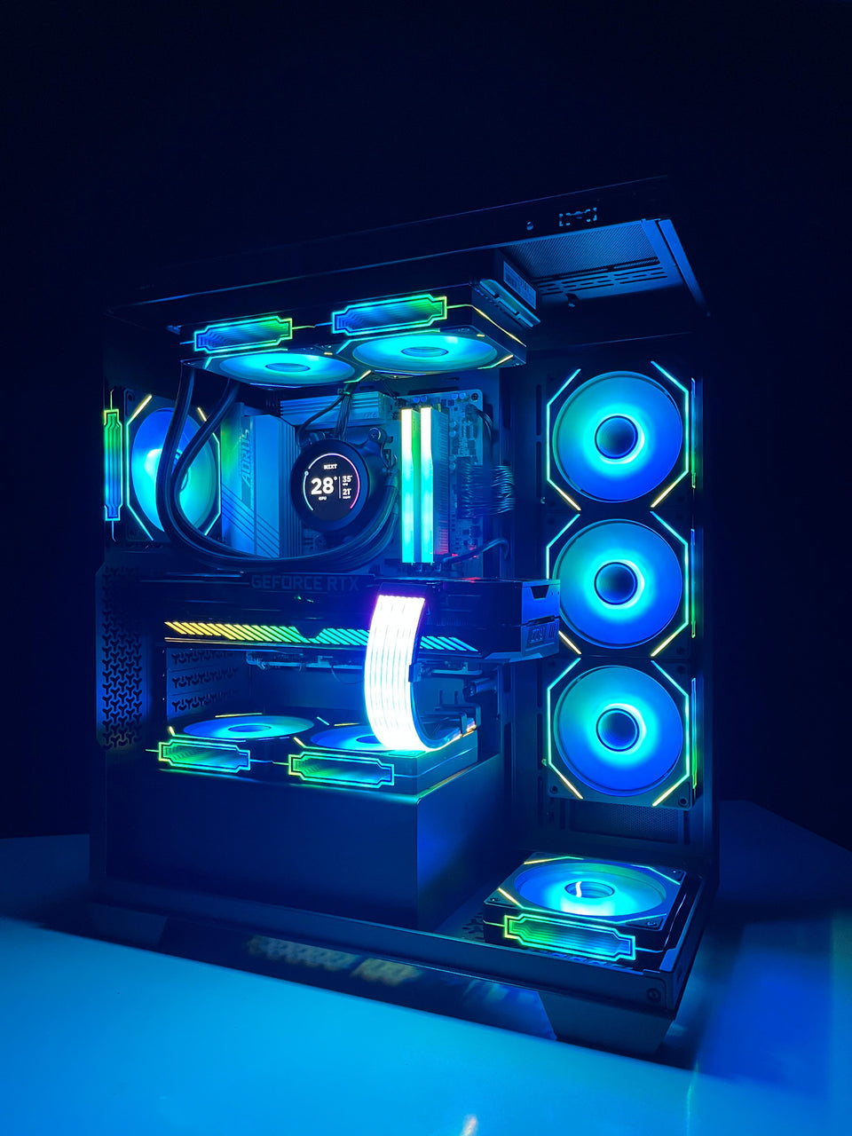 ❄️WINTER SALE❄️ Dark Fusion 2 PC – RTX 5070 12GB - R7-7800X3D - 32GB - 1TB SSD
