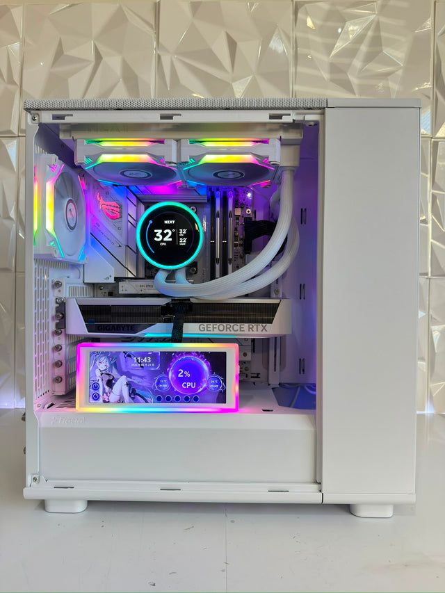 🔥TAX TIME🔥Fractal Design Epoch – RTX 5070 - Ryzen 7-9800X3D – 32GB CL28 - 1TB SSD