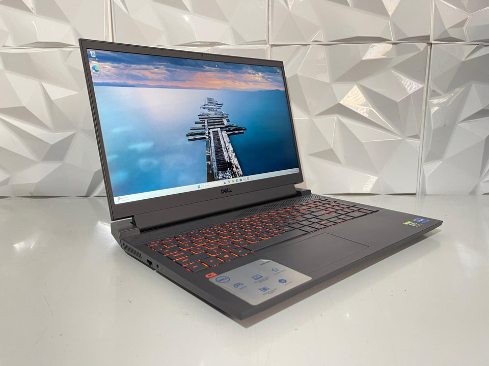 (FREE SHIP) Dell G15 Gaming Laptop - i7-11800H - 32GB RAM - RTX 3050 Ti - 512GB - 120Hz