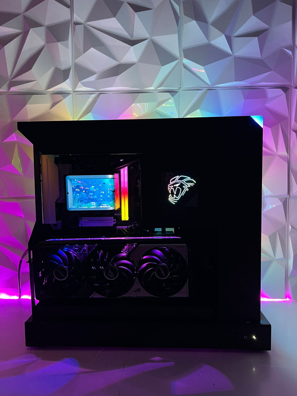 🔥EOFY🔥BLADE CONCEPT PC - ROG RTX 5070 Ti - R7-7800X3D - 32GB RAM - 1TB SSD