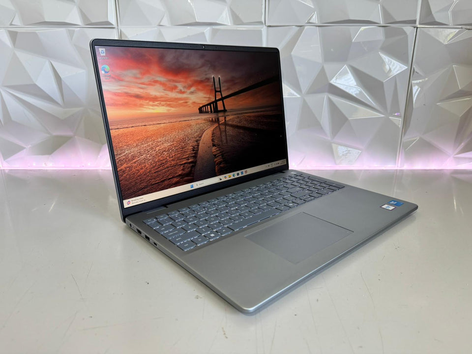 Dell Inspiron 16 Laptop - Ultra 7 150U - 64GB DDR5 RAM - 1TB SSD - FHD IPS - 100% Battery