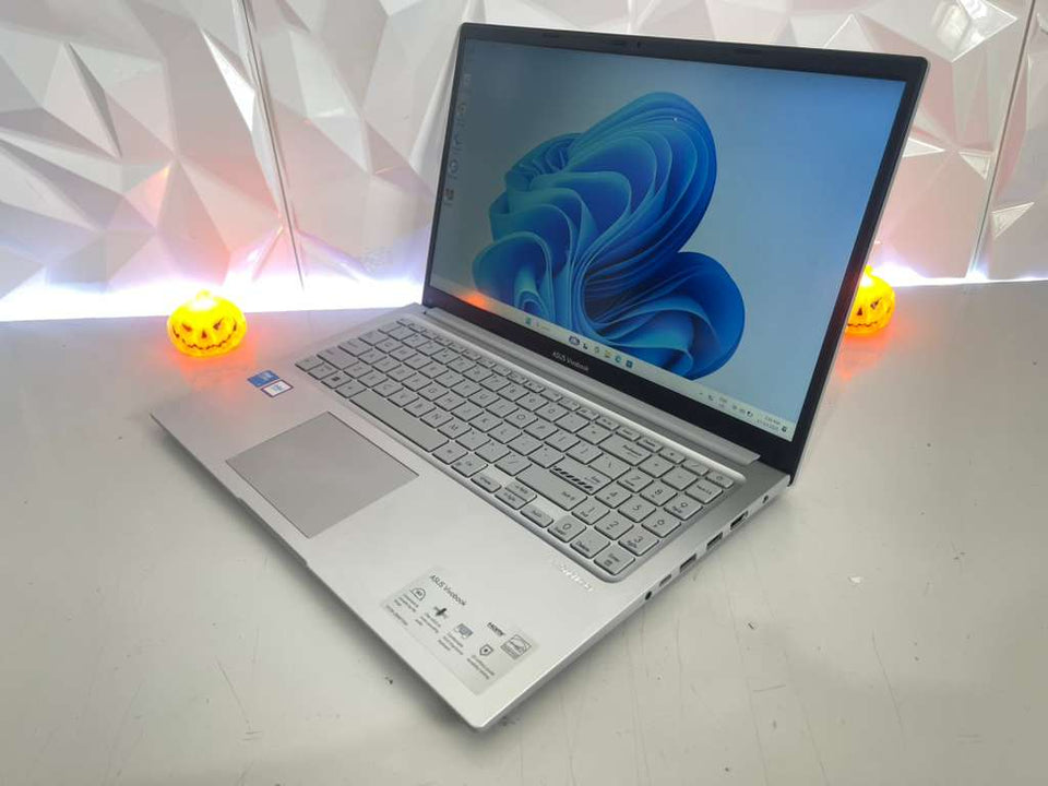 🎃SPOKY SALE🎃Asus Vivobook - Ultra 5 120U - 16GB RAM - 512GB SSD - FHD IPS - 100% Bat