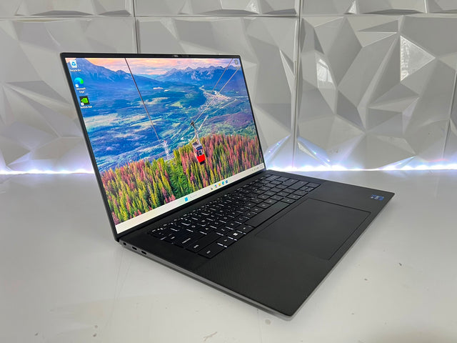 Dell Precision 5570 - i9-12900H - 64GB DDR5 - 1TB SSD - RTX A2000 8GB - 1 YEAR WTY