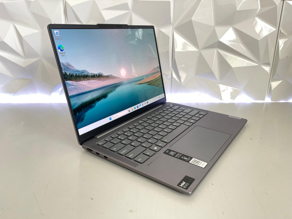 Lenovo Yoga Slim 7 - Ultra 7 155H - 32GB LDDR5X - 1TB SSD - WTY 09/2026