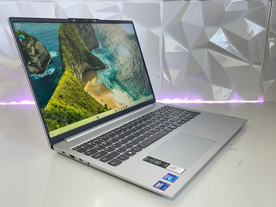 Lenovo Ideapad Pro 5 16 Laptop - Ultra 5-225H - 32GB LDDR5x - 1TB SSD - 2K 120hz OLED
