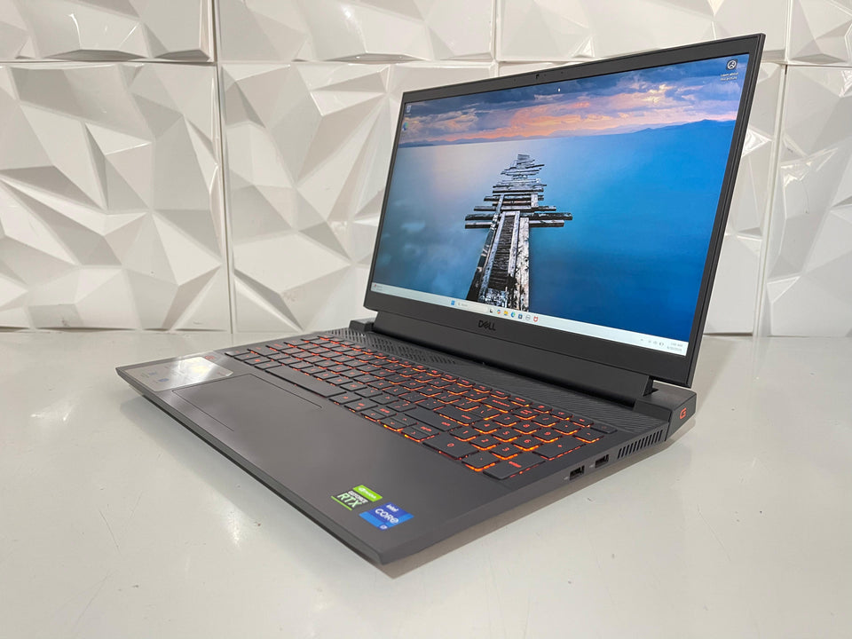 (FREE SHIP) Dell G15 Gaming Laptop - i7-11800H - 32GB RAM - RTX 3050 Ti - 512GB - 120Hz