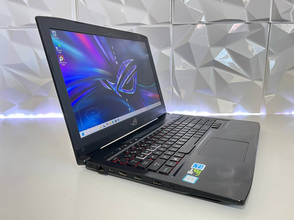Asus ROG Strix Laptop - i7-7700HQ - 32GB RAM - 512GB SSD - GTX 1050 - 120Hz FHD