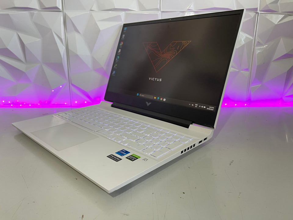 (FREE SHIP) HP Victus 16 Laptop - i7-11800H - RTX 3060 - 32GB RAM - 1TB SSD - 144Hz