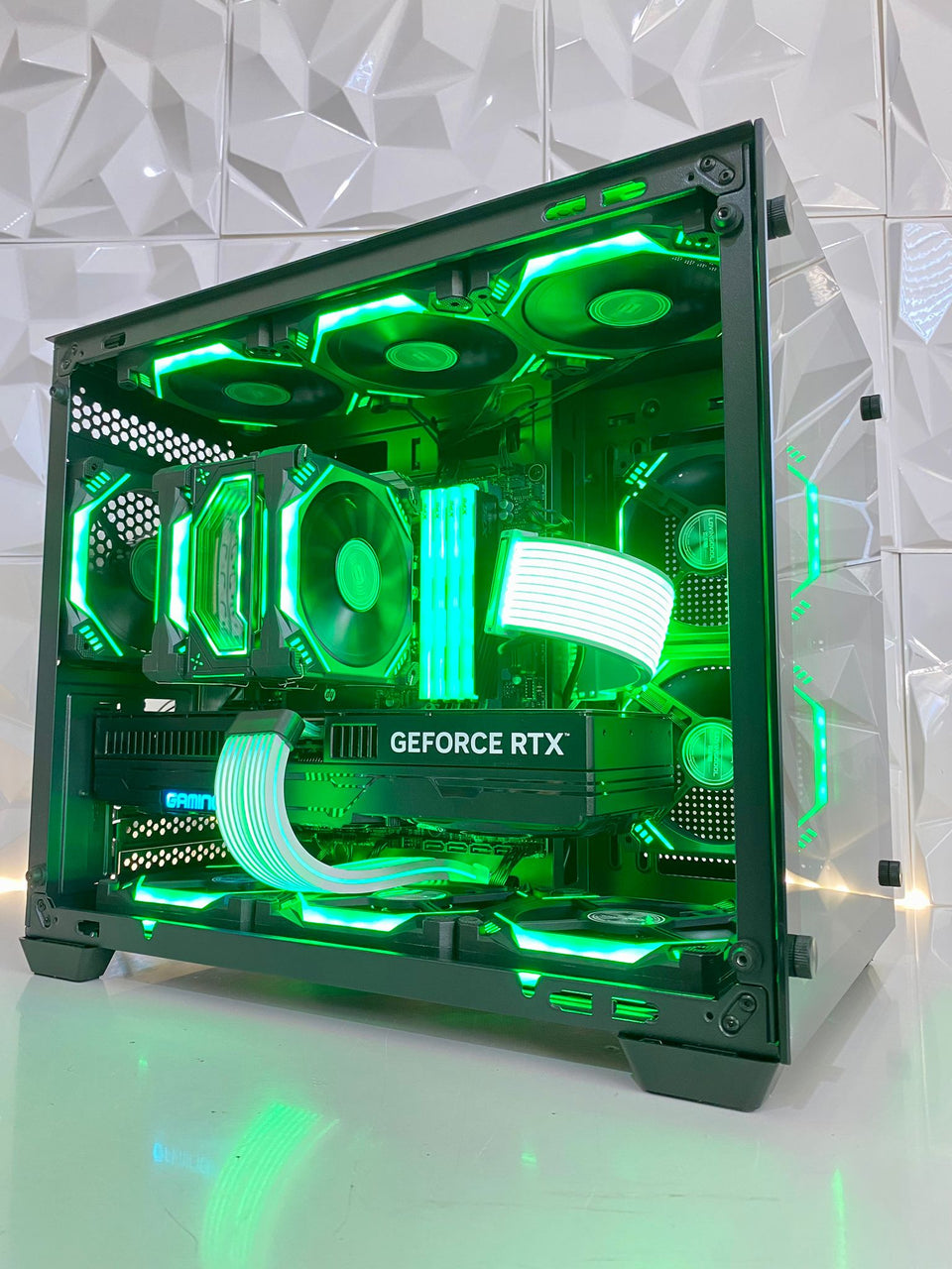 🔥 May Madness Limited Deal 1 – Intel i7-12700F - RTX 2080 Ti Gaming PC 🔥