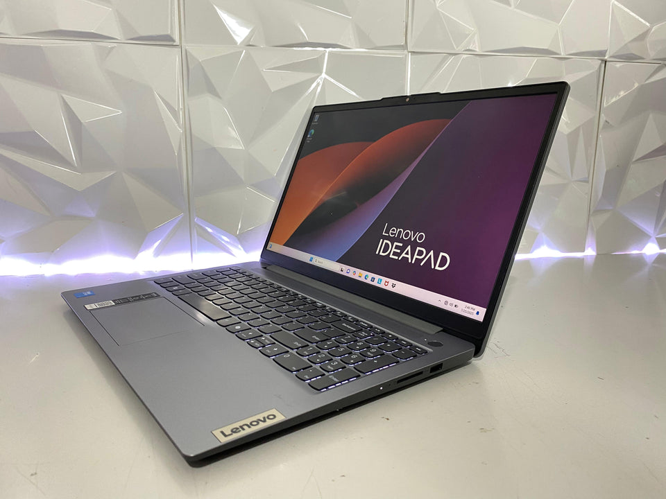 (WTY 03/26) Lenovo Ideapad 3i - Ultra 7 150U - 16GB DDR5 - 1TB SSD - FHD - FREE SHIP