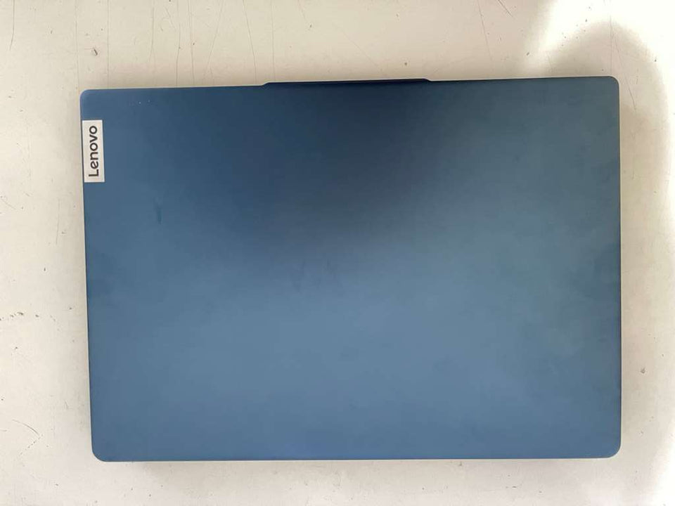 Lenovo Yoga Slim 5 Laptop - Ultra 7 155H - 32GB LDDR5X - 1TB SSD - 100% Battery