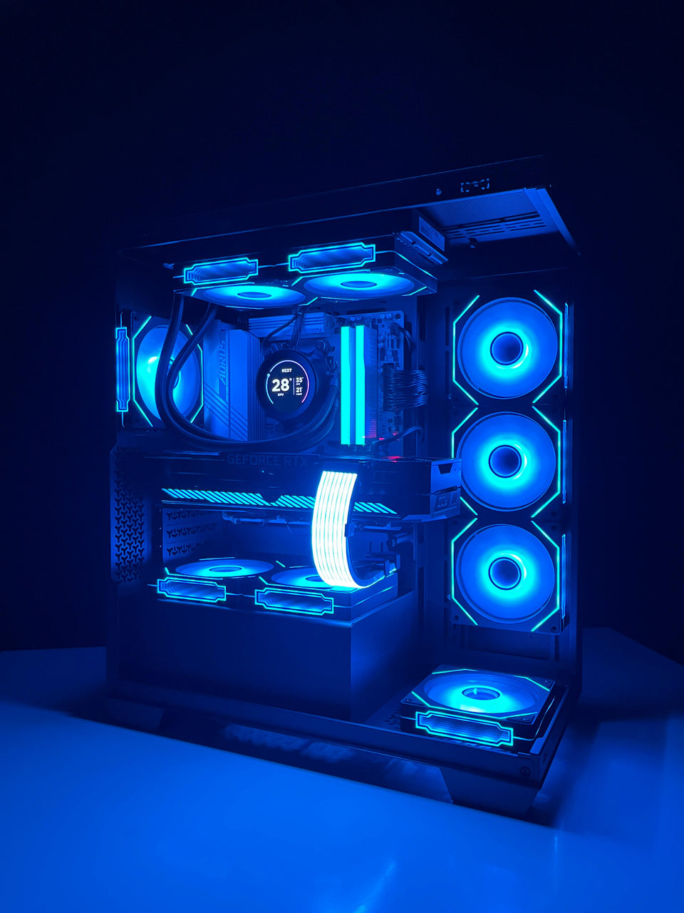 ❄️WINTER SALE❄️ Dark Fusion 2 PC – RTX 5070 12GB - R7-7800X3D - 32GB - 1TB SSD