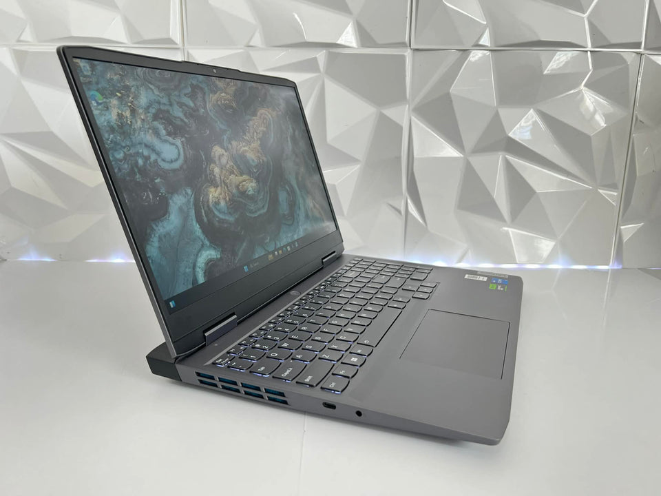 Lenovo LOQ Gaming Laptop - i7-13620H - RTX 4050 - 16GB DDR5 - 1TB SSD - 144Hz