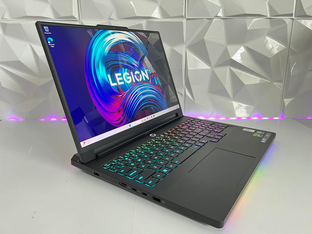 (ETA 30/06) Lenovo Legion Pro 7i – Ultra 9 / 64GB DDR5 / 1TB SSD / RTX 5070 Ti/ OLED 240Hz