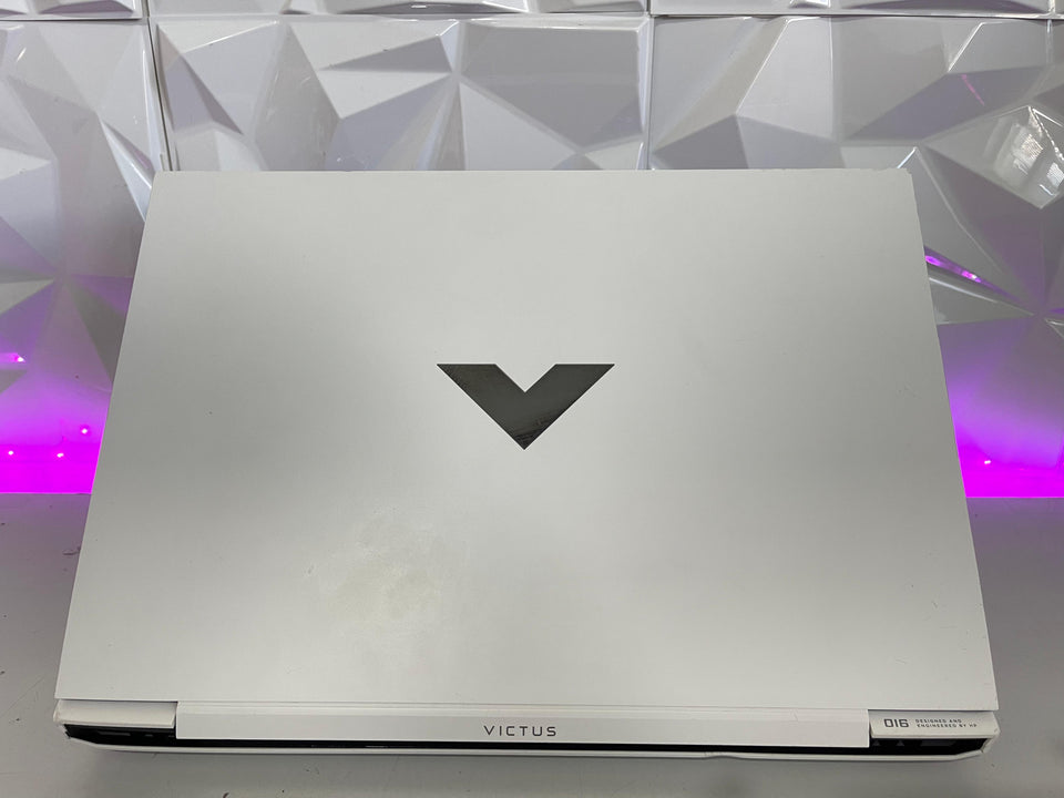 (FREE SHIP) HP Victus 16 Laptop - i7-11800H - RTX 3060 - 32GB RAM - 1TB SSD - 144Hz