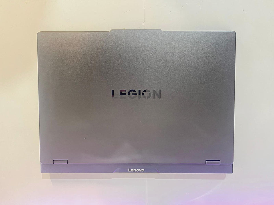 Lenovo Legion Pro 5 – Ryzen 9-8945HX | 32GB | 1TB SSD | RTX 5070 | 2K 240Hz | 1Y