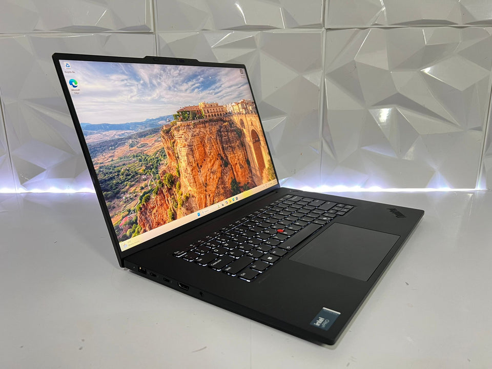 🔥EOFY🔥Lenovo Thinkpad P1 - Ultra 7 - 64GB RAM - RTX 2000 - 1TB - 2K 165Hz - WTY 11/27