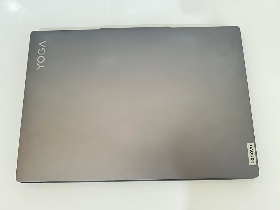 Lenovo Yoga Pro 7 - Ryzen 7-7735HS - 16GB DDR5 - 512GB SSD - RTX 3050 - 3K 120Hz