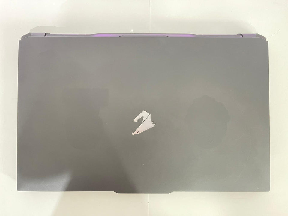 Gigabyte AORUS 17 - i7-12700H - RTX 3080 Ti 16GB - 32GB RAM - 1TB SSD - 360Hz