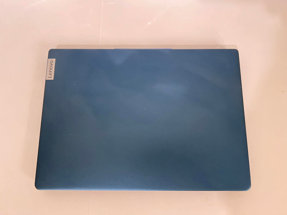 Lenovo Yoga Slim 5i Laptop - Ultra 7 155H - 32GB RAM - 1TB SSD - OLED - 100% Battery