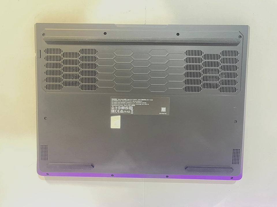 Lenovo Legion Pro 5 – Ryzen 9-8945HX | 32GB | 1TB SSD | RTX 5070 | 2K 240Hz | 1Y