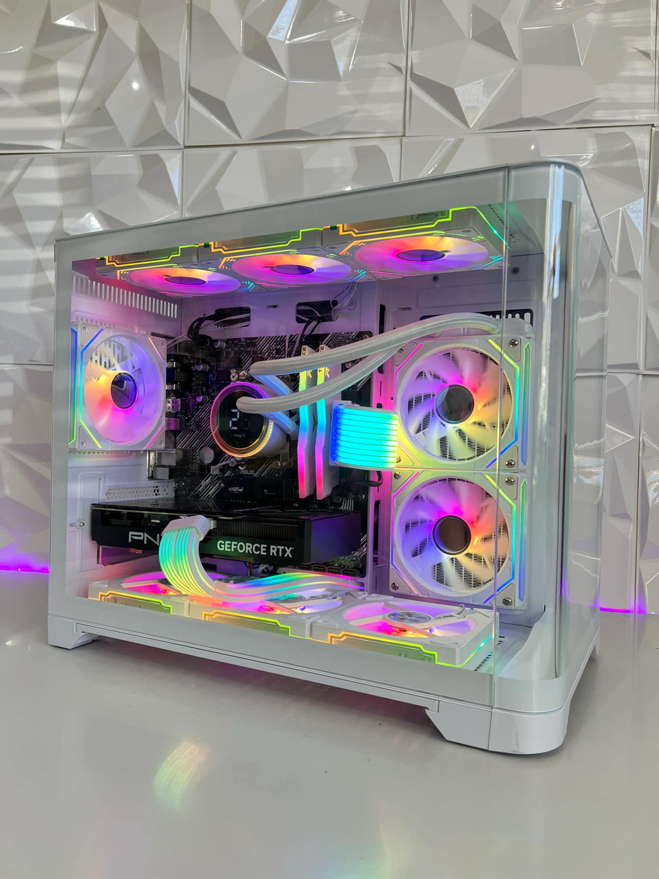 HYPE SNOW II GAMING PC - RTX 4070 Super/4080 Super/4090