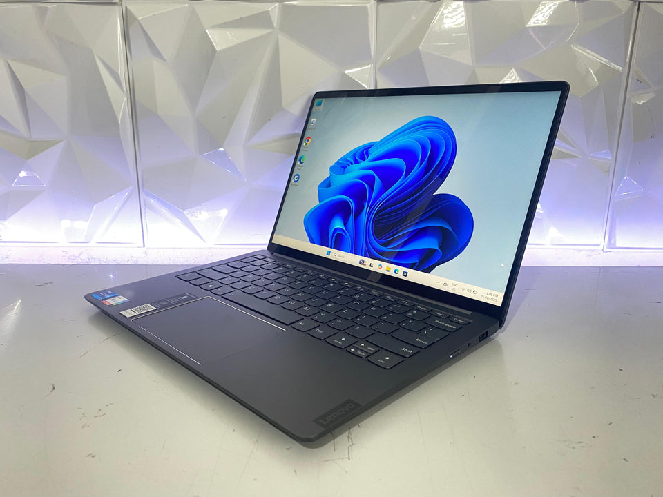 (FREE SHIP) Lenovo Yoga Slim 7i Carbon - i7-1165G7 - 16GB - 1TB SSD - 2K IPS Display