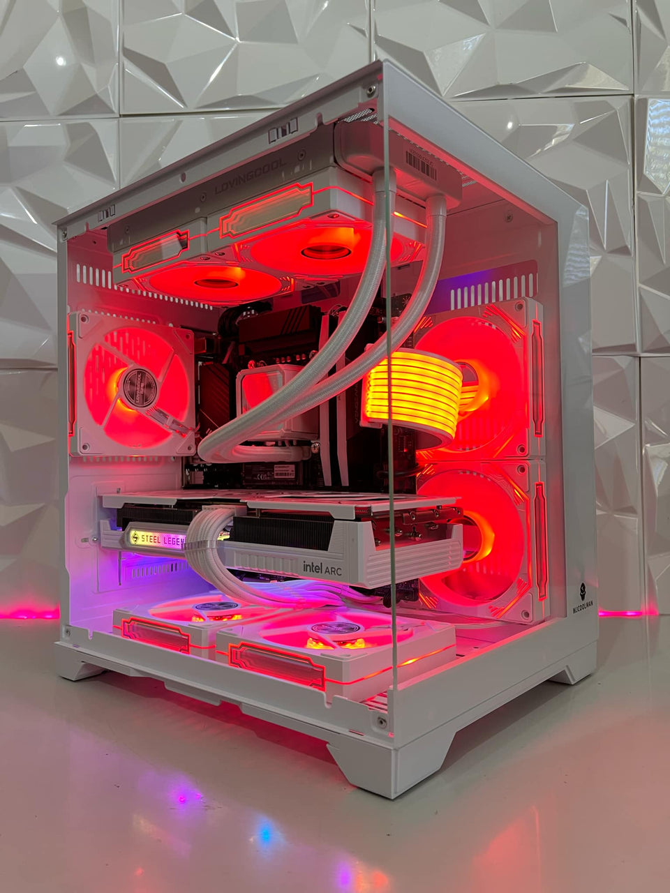 White MiniMeg: RTX 4060/4060 Ti/4070 Super GAMING PC