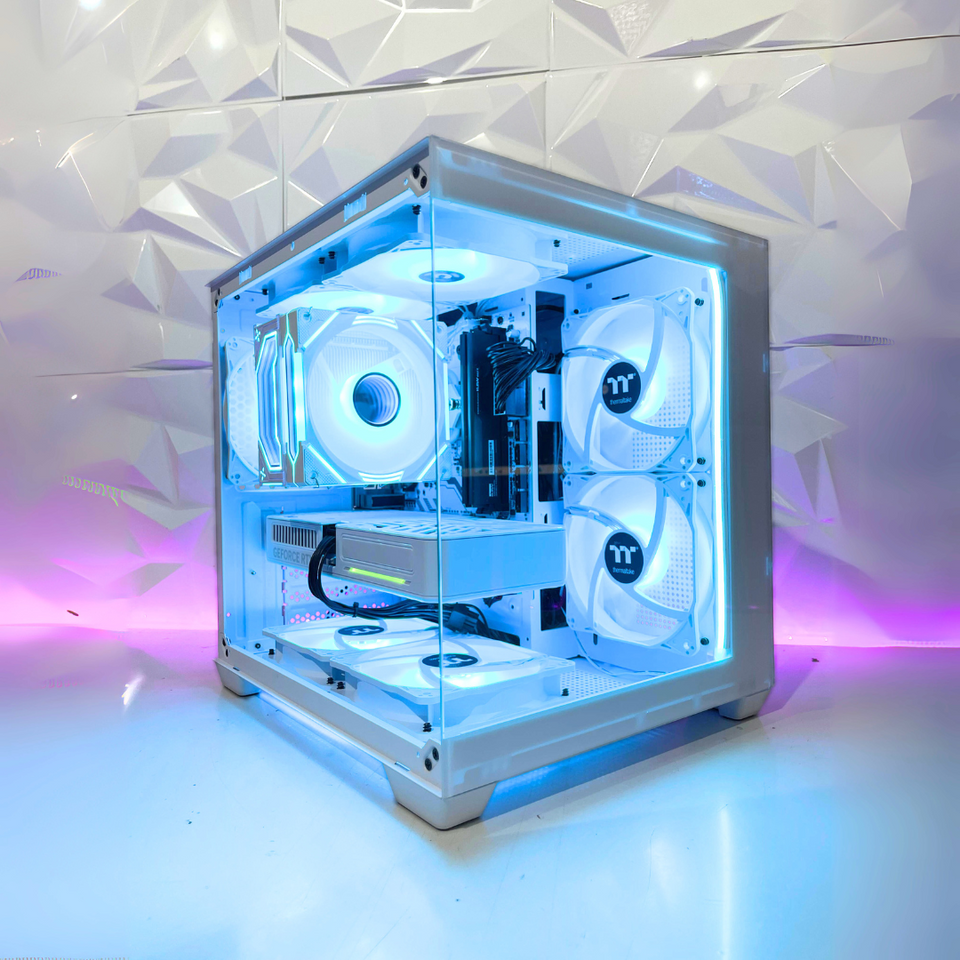 💥PROMOTION💥TOPAZ SNOW II PC - RTX 5060 White - RYZEN 7-5700X - 32GB - 1TB SSD