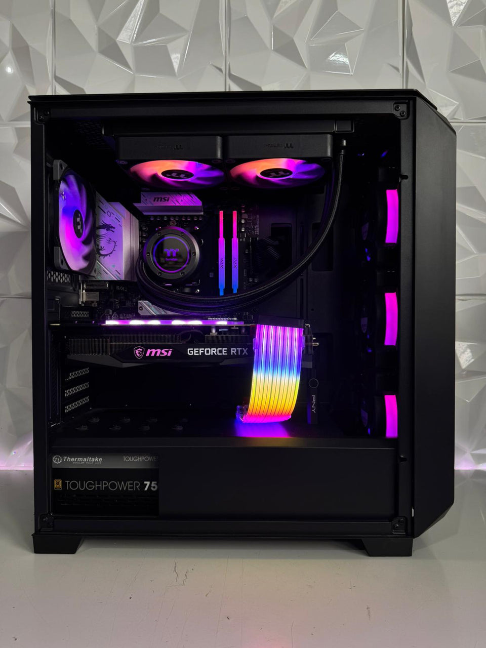 COURGAR AI PC - R7-7800X3D - RTX 3090 24GB - 64GB DDR5 - 1TB SSD + 4TB HDD