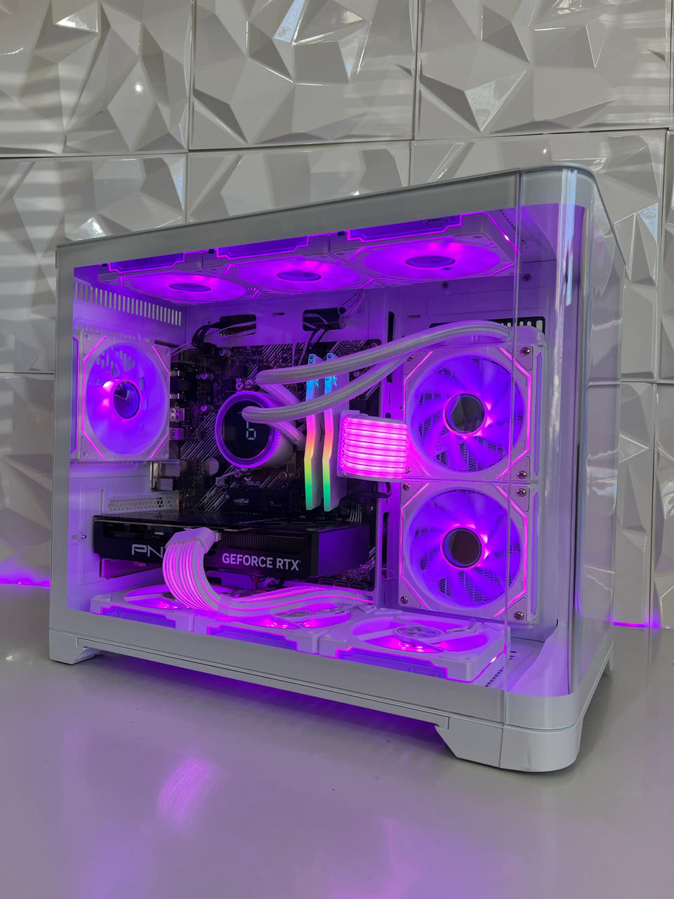 HYPE SNOW II GAMING PC - RTX 4070 Super/4080 Super/4090