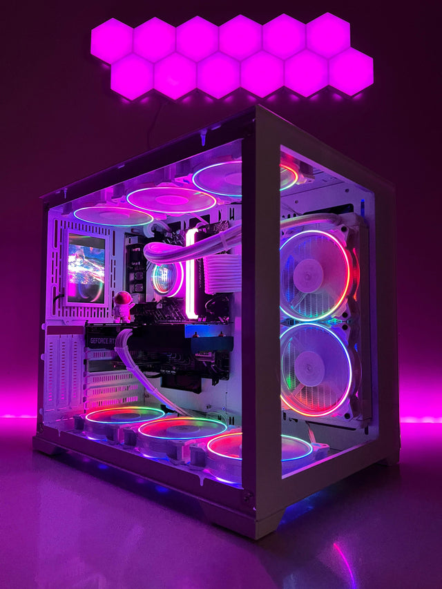 SIRIUS FROST - RTX 5060/5060 Ti/RX 9060 XT GAMING PC